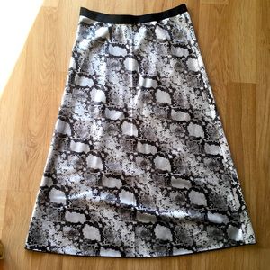Victoria's Secret Pink NWT: Knit Riot Satin Long Skirt w/ Snake Print. Size: L